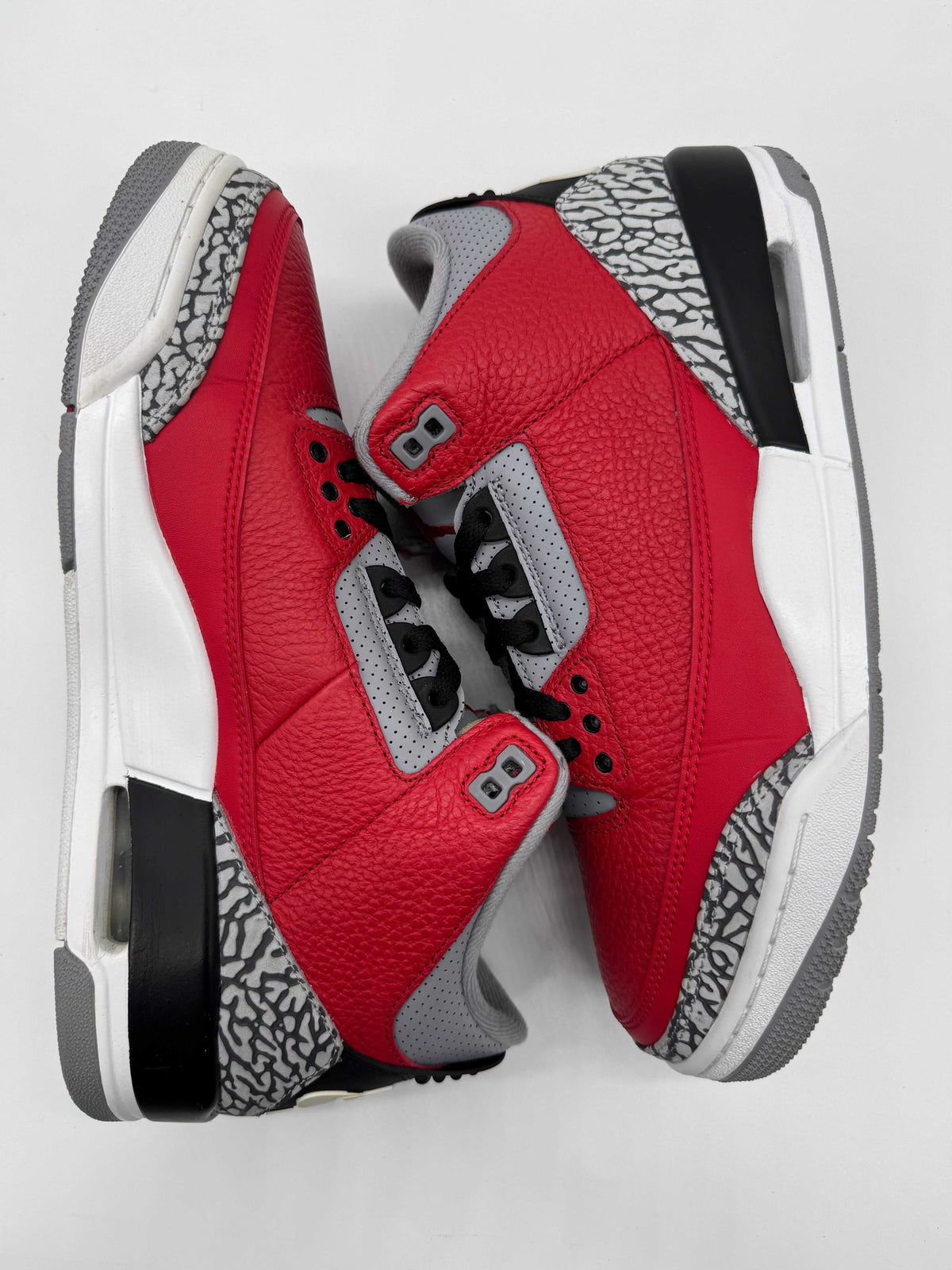 Jordan 3 SE Unite