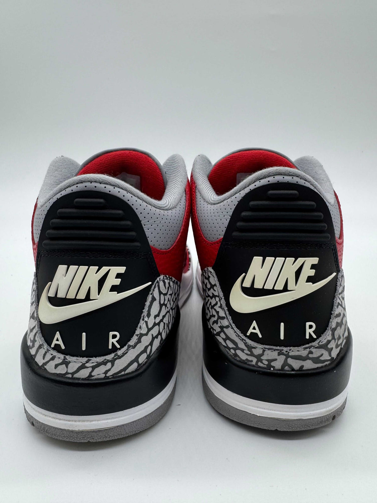 Jordan 3 SE Unite