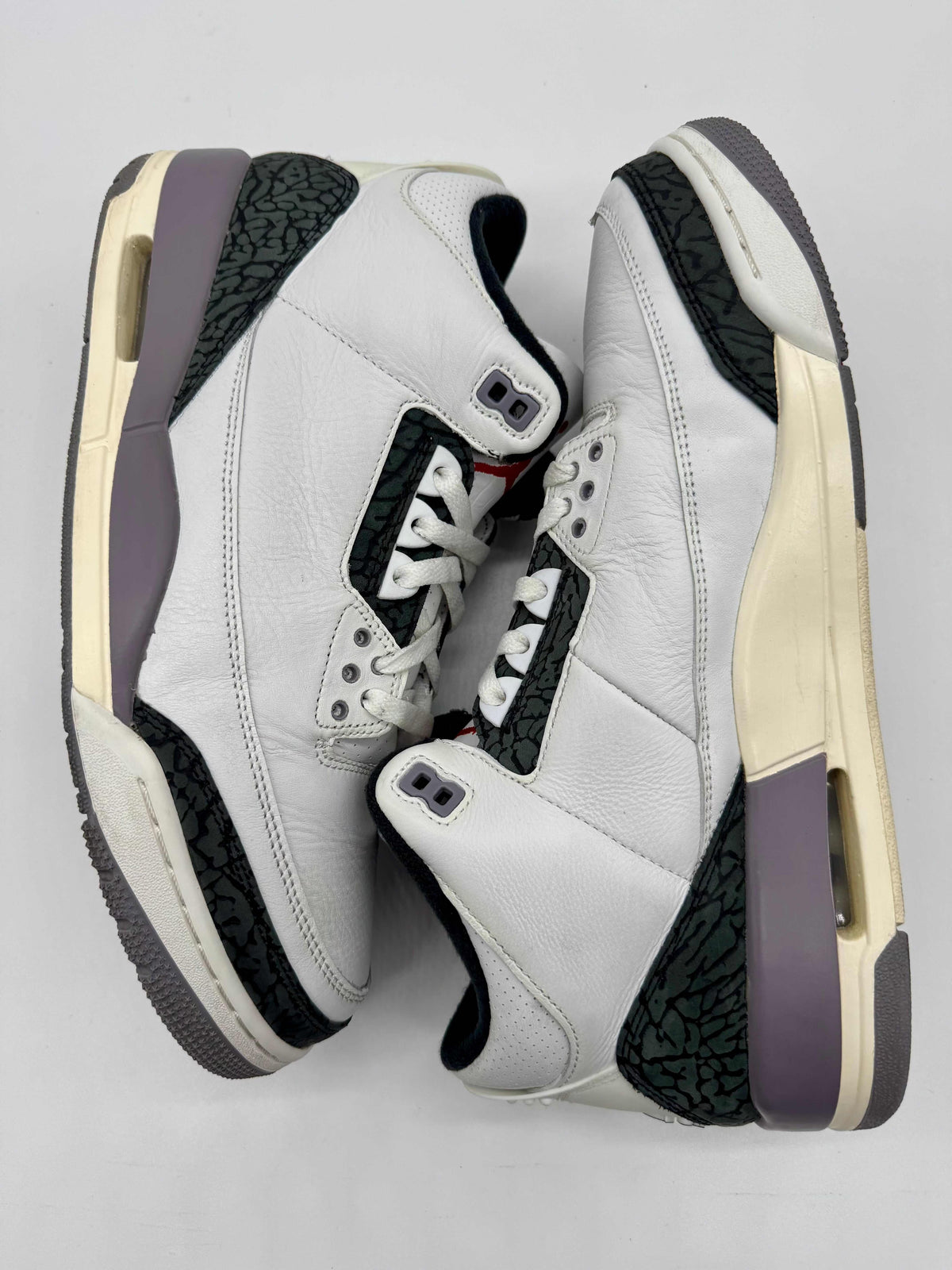 Jordan 3 Cement Grey