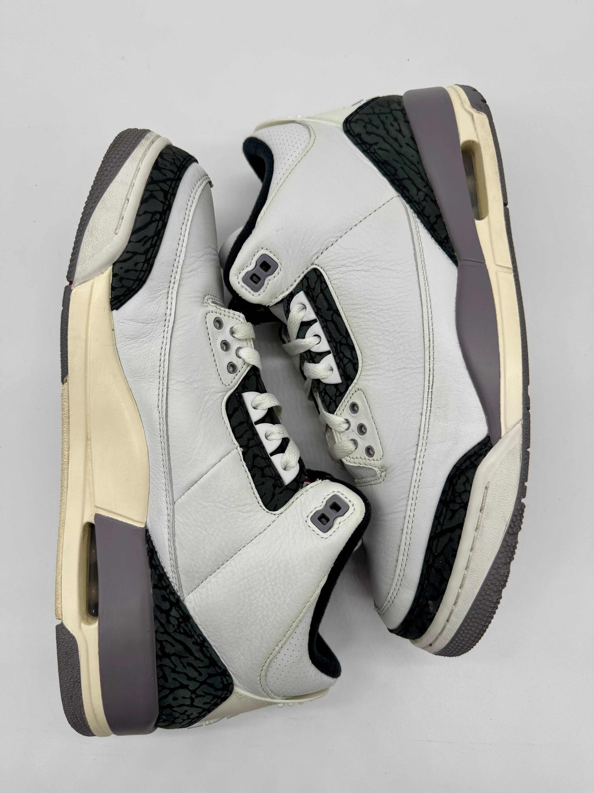 Jordan 3 Cement Grey