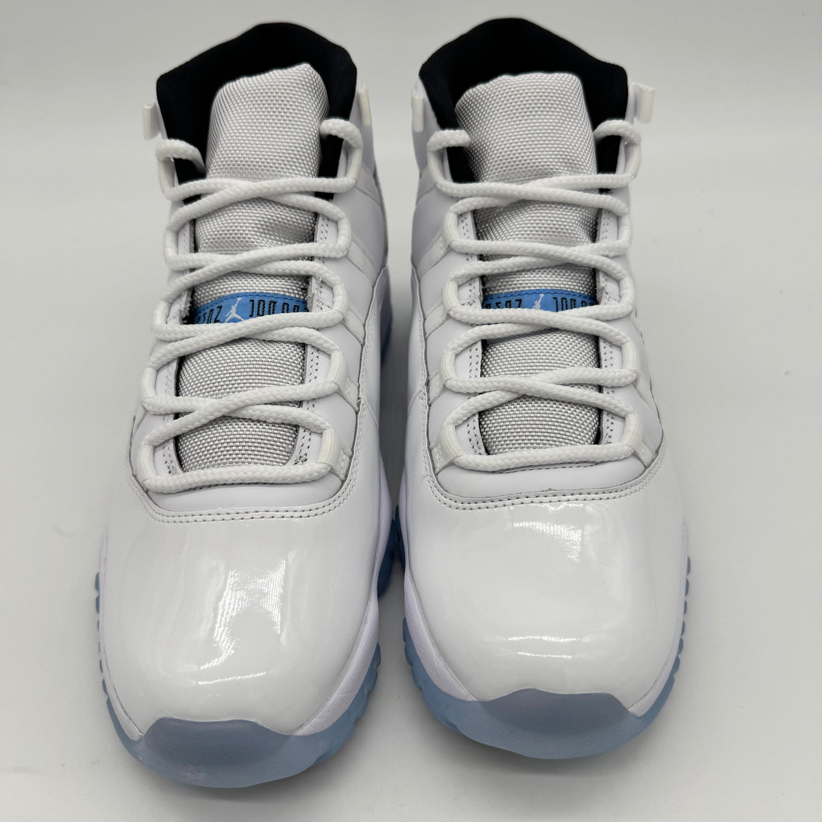 Jordan 11 Legend Blue (2024)