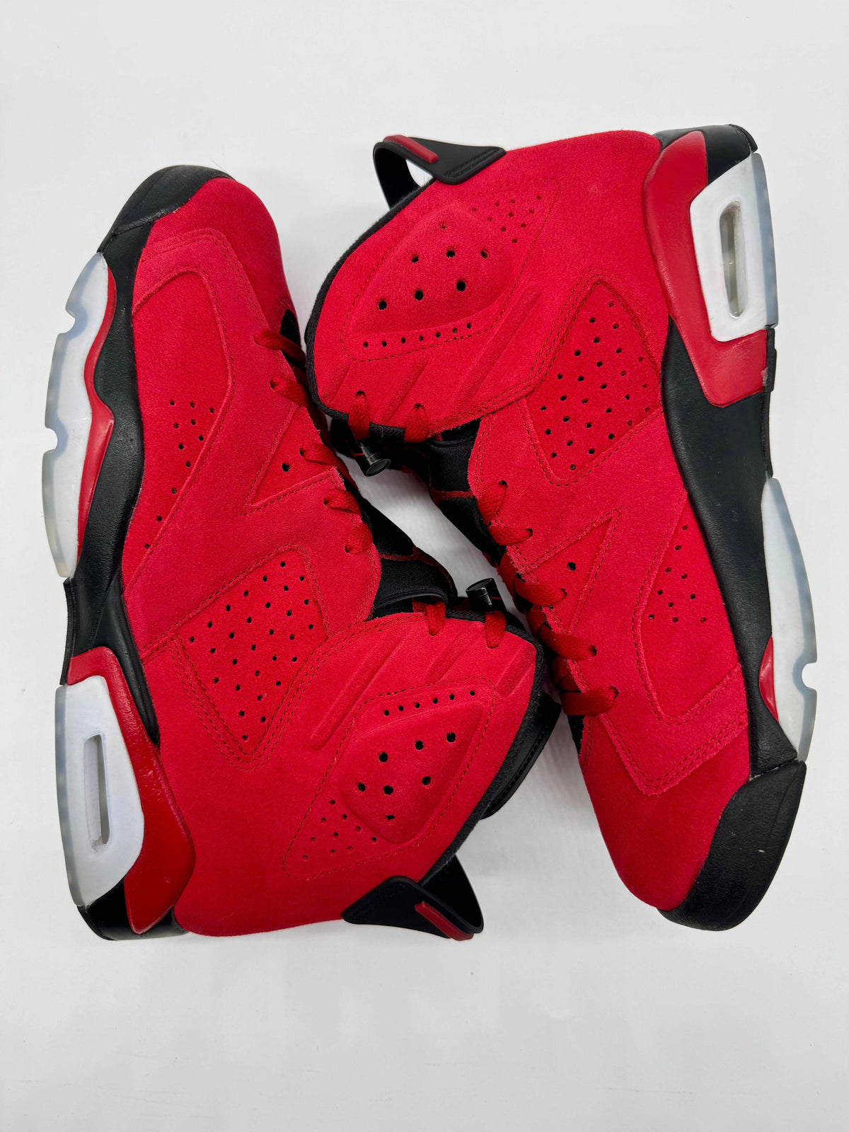 Jordan 6 Toro Bravo