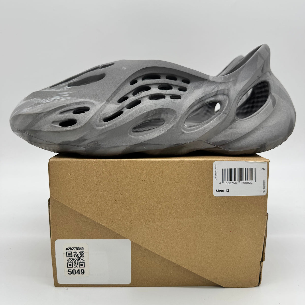 Adidas Yeezy Foam RNR MX Granite