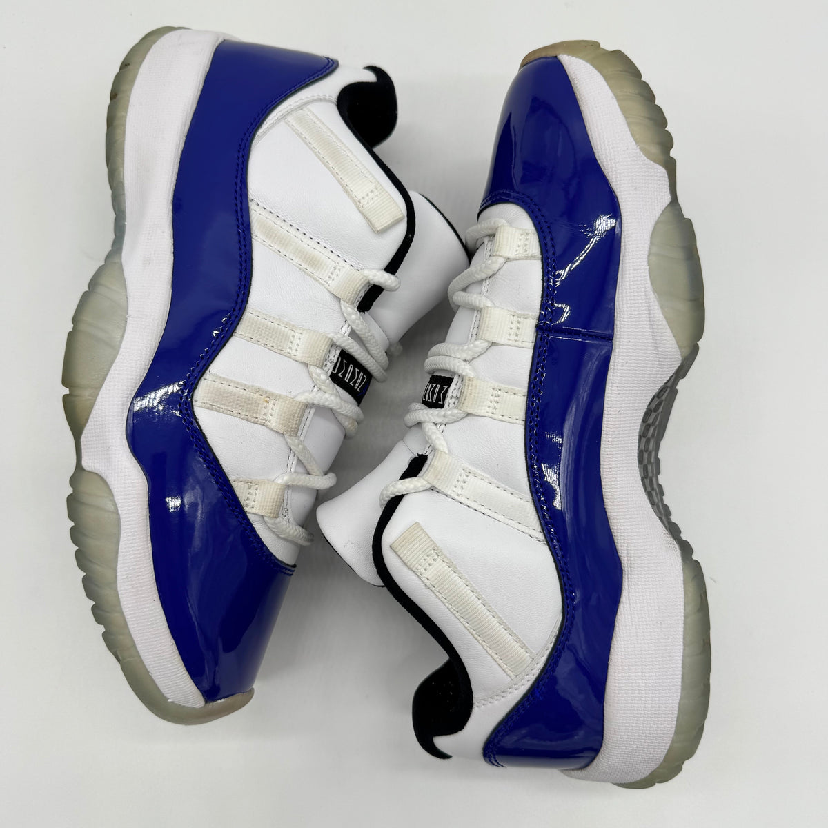 Jordan 11 Low White Concord (Women's)
