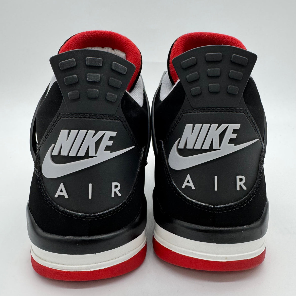 Jordan 4 Bred (2019)