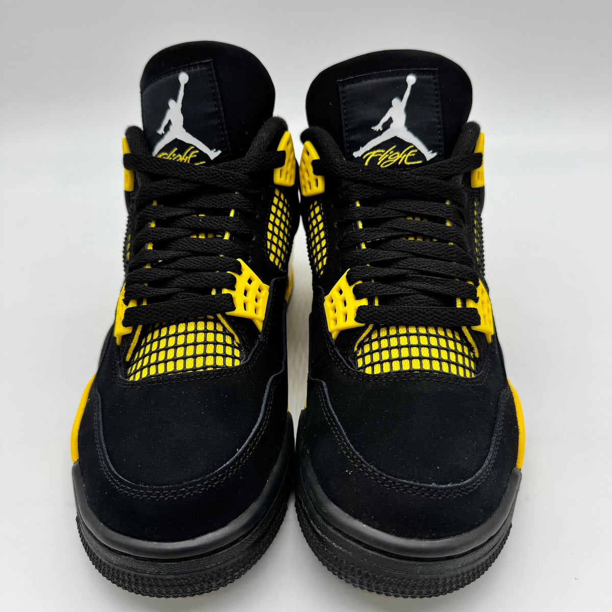 Jordan 4 Thunder (2023)