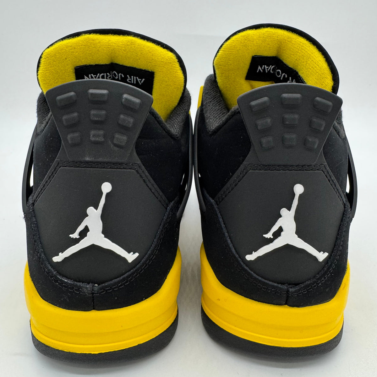 Jordan 4 Thunder (2023)