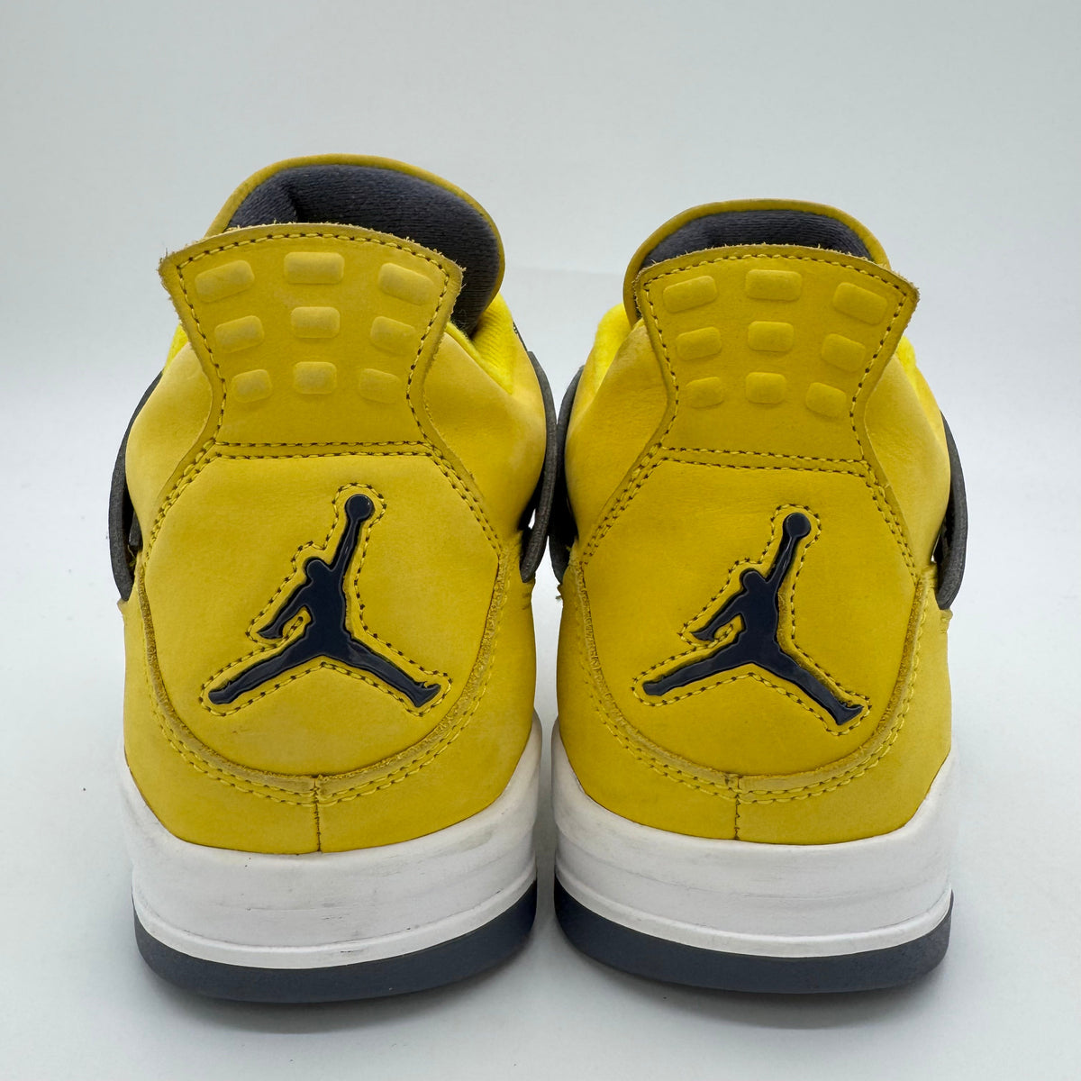 Jordan 4 Lightning (2021)