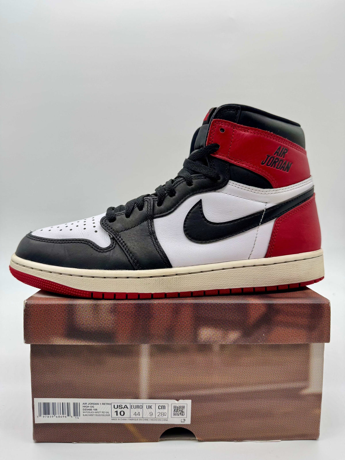 Jordan 1 High OG Black Toe Reimagined