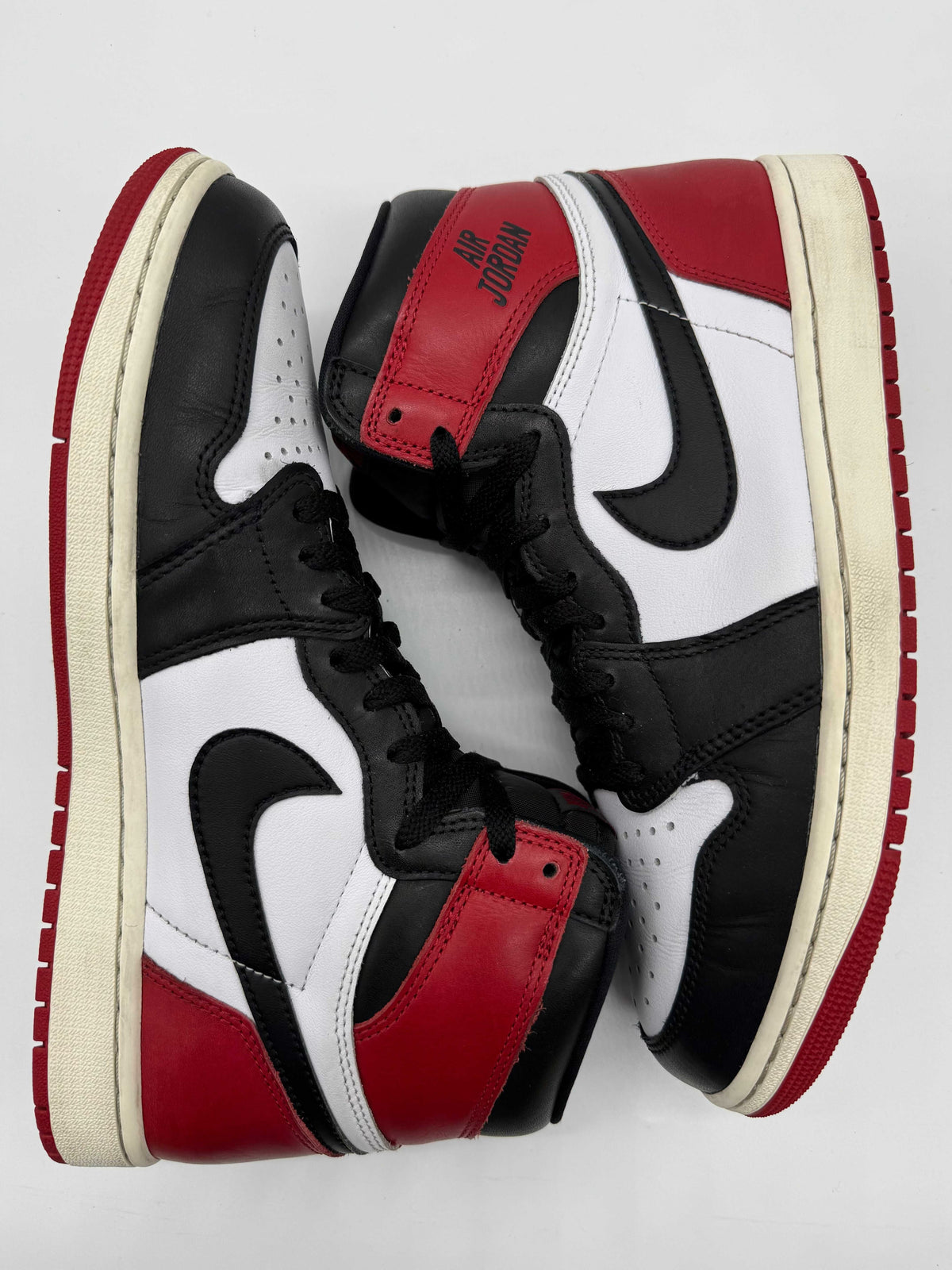 Jordan 1 High OG Black Toe Reimagined