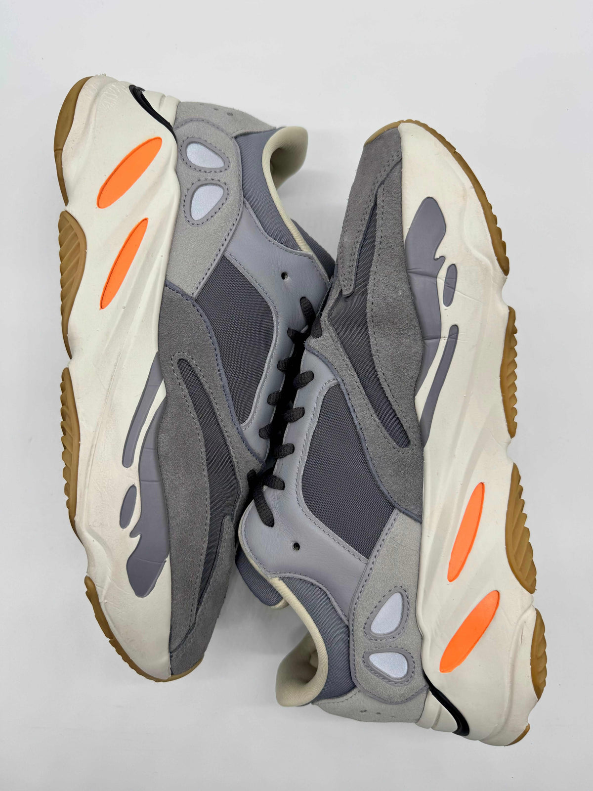 Adidas Yeezy Boost 700 Magnet