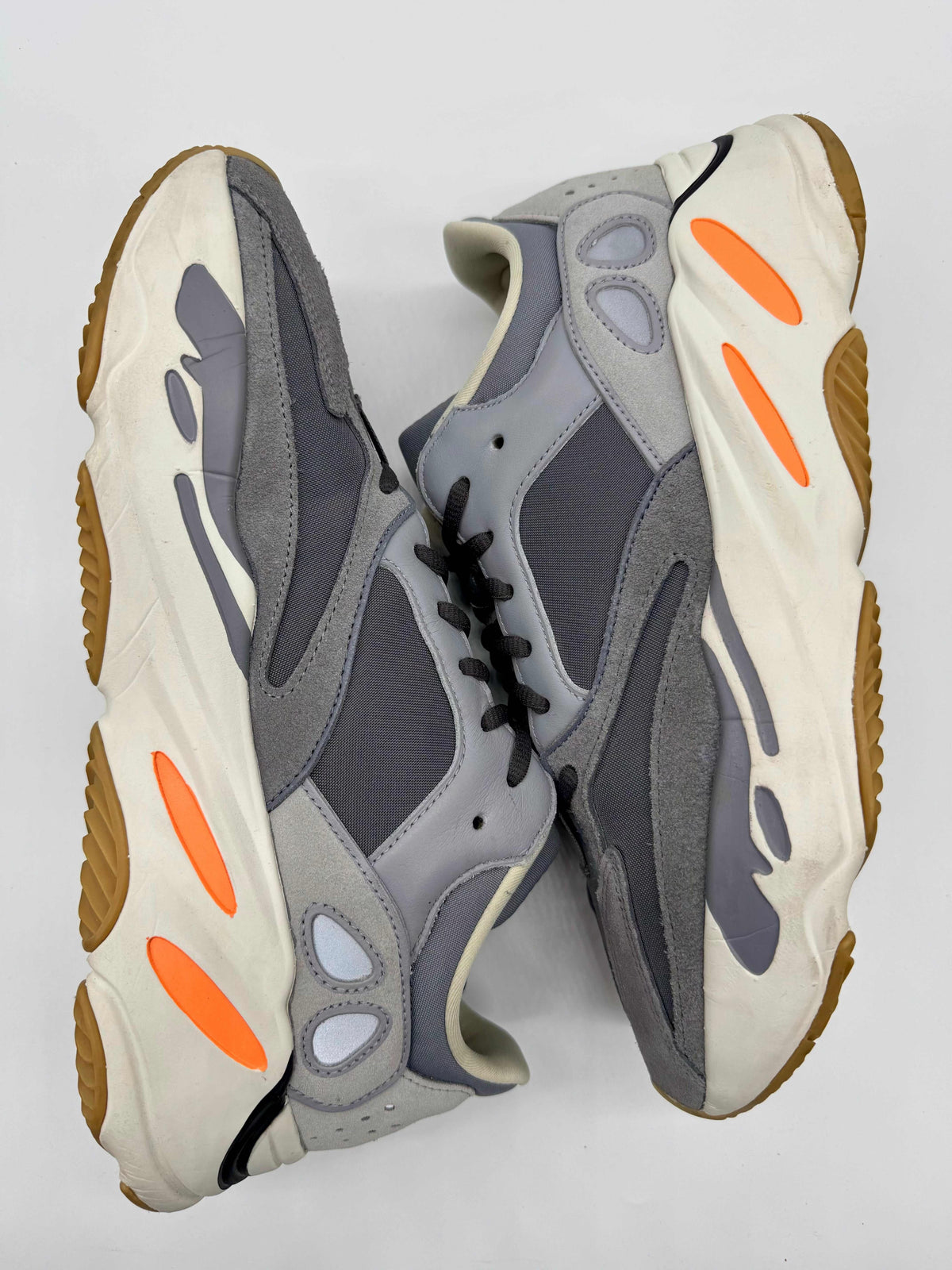 Adidas Yeezy Boost 700 Magnet