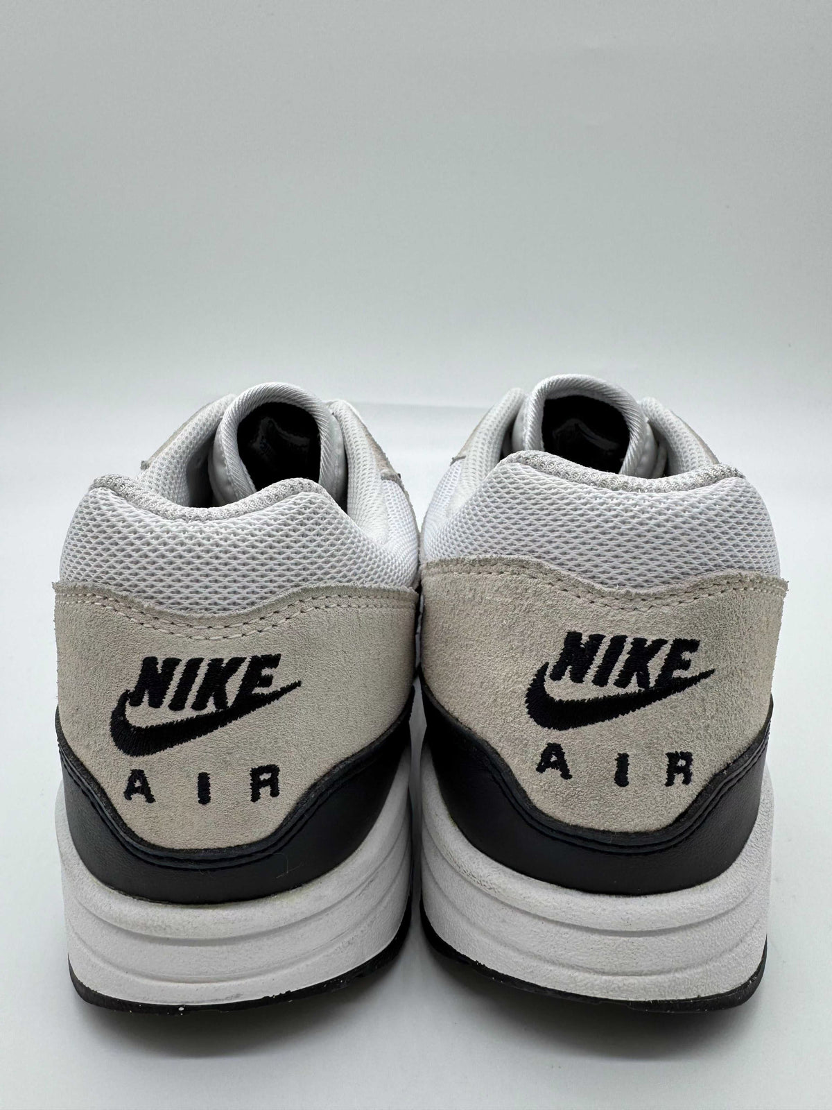 Air Max 1 Essential Summit White Black