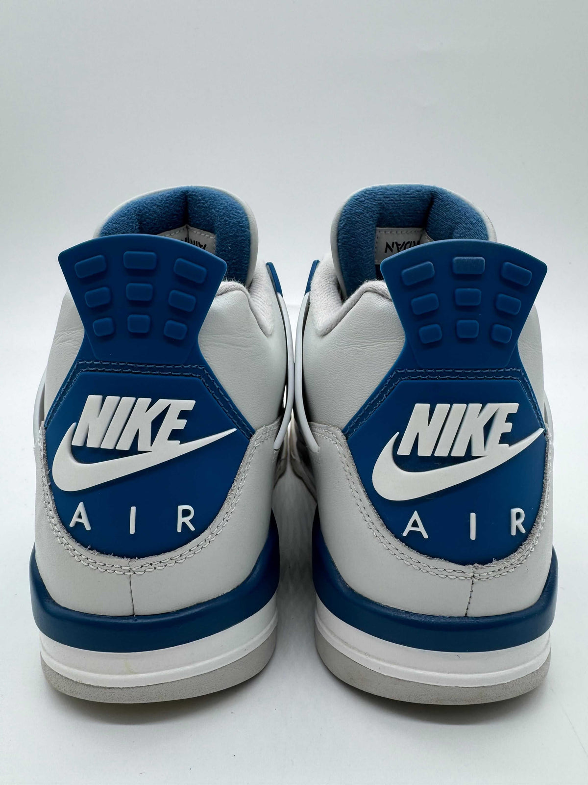 Jordan 4 Military Blue (2024)