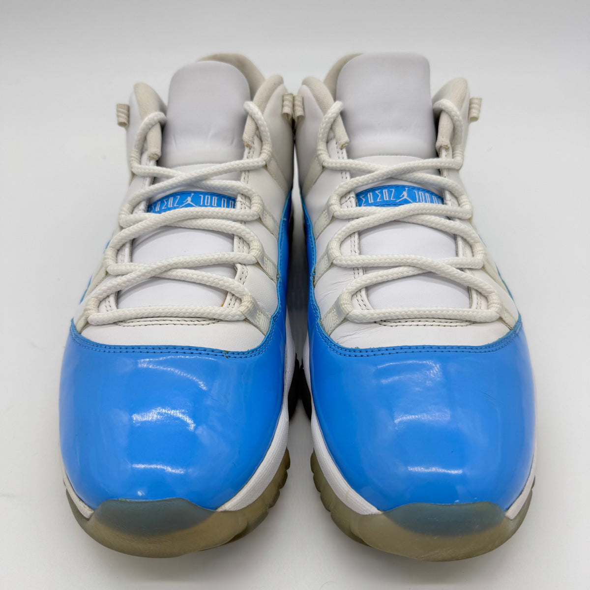 Jordan 11 Low University Blue (2017)