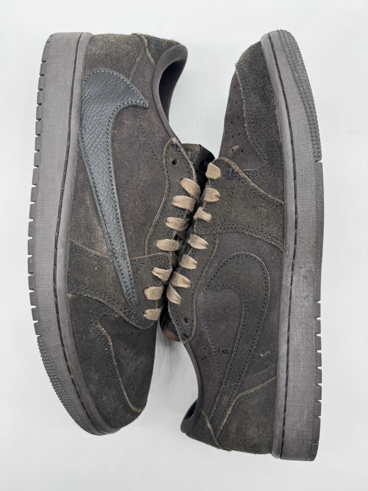 Jordan 1  Low OG SP Travis Scott Velvet Brown
