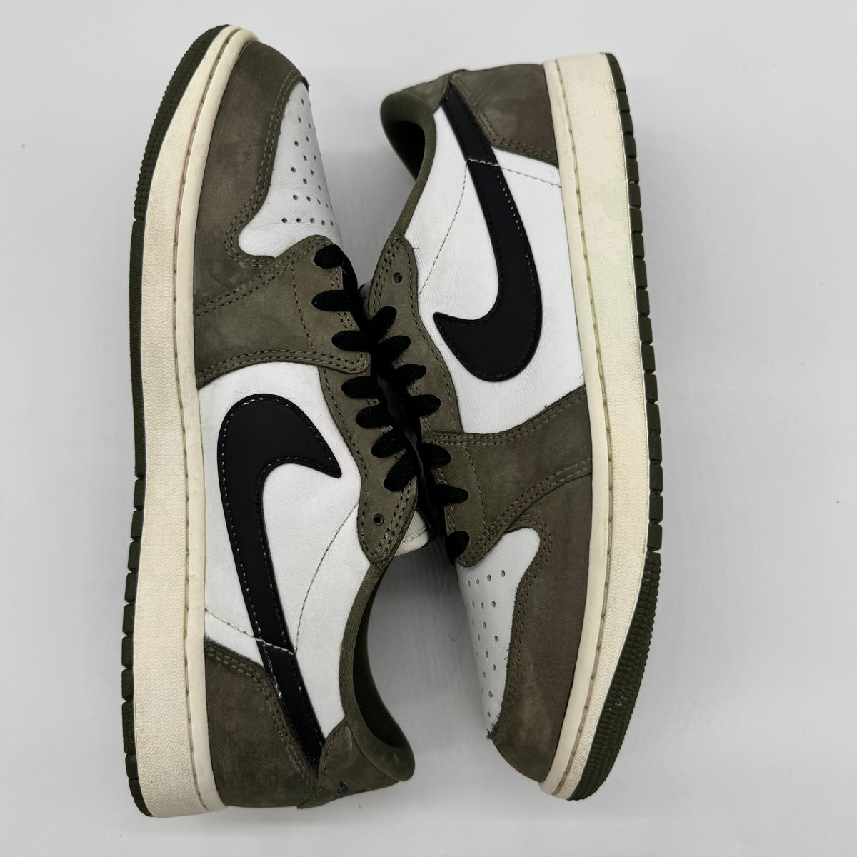 Jordan 1 Low Medium Olive