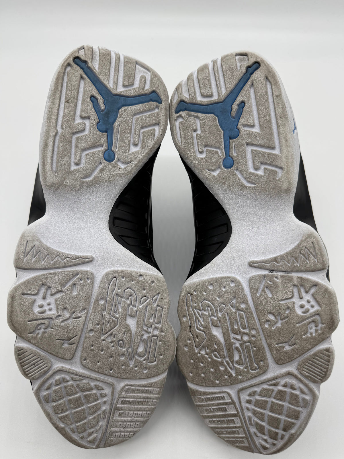 Jordan 9 University Blue