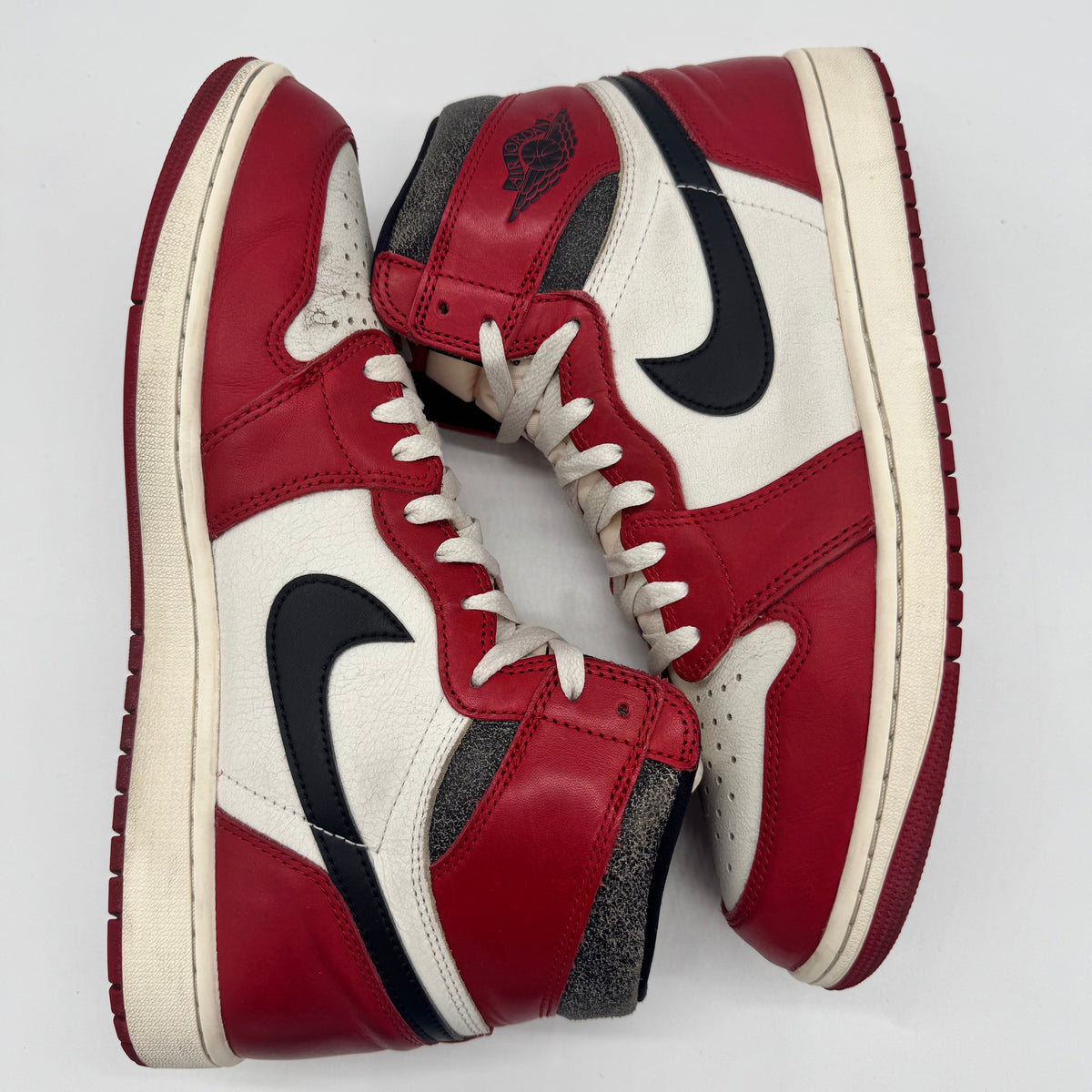 Jordan 1 High OG Chicago Lost and Found