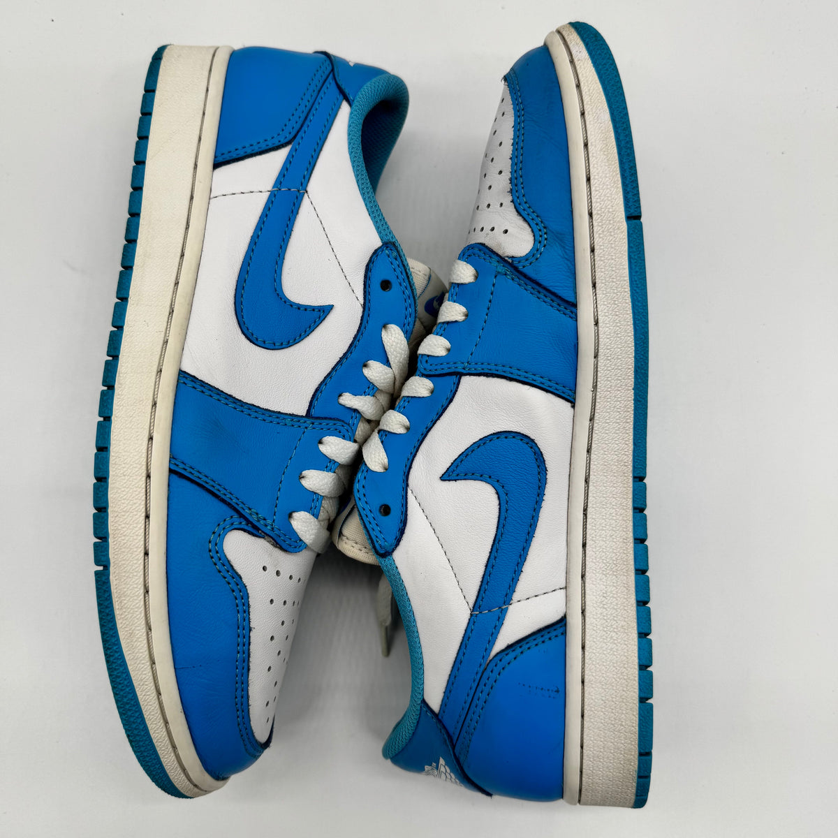 Jordan 1 Low SB UNC