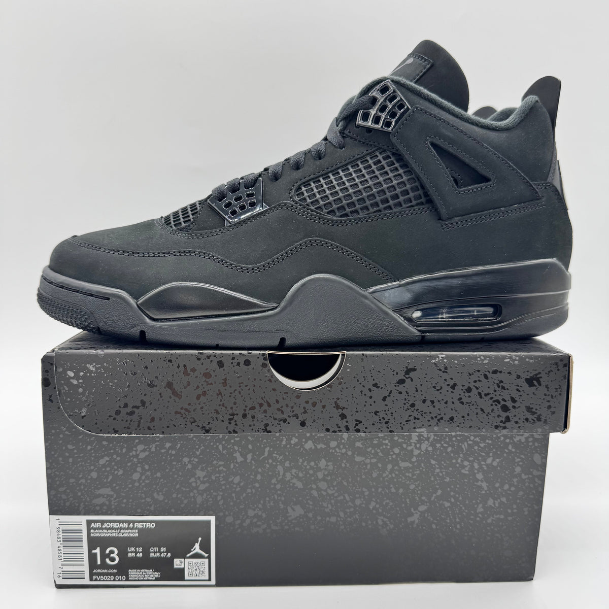 Jordan 4 Black Cat (2025)