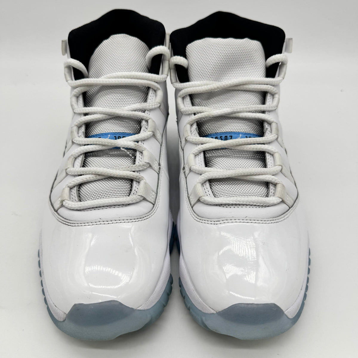 Jordan 11 Legend Blue (2024)
