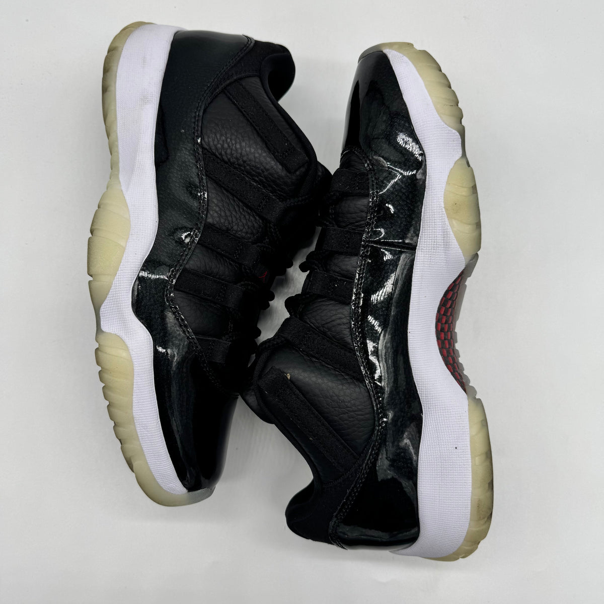 Jordan 11 Low 72-10