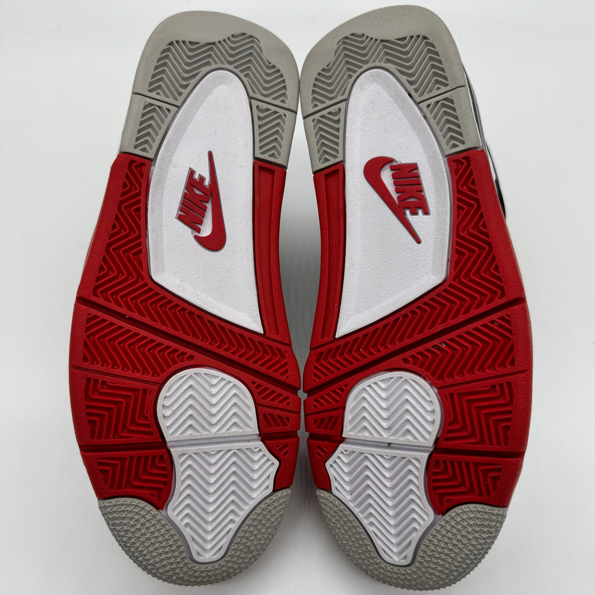 Jordan 4 Fire Red