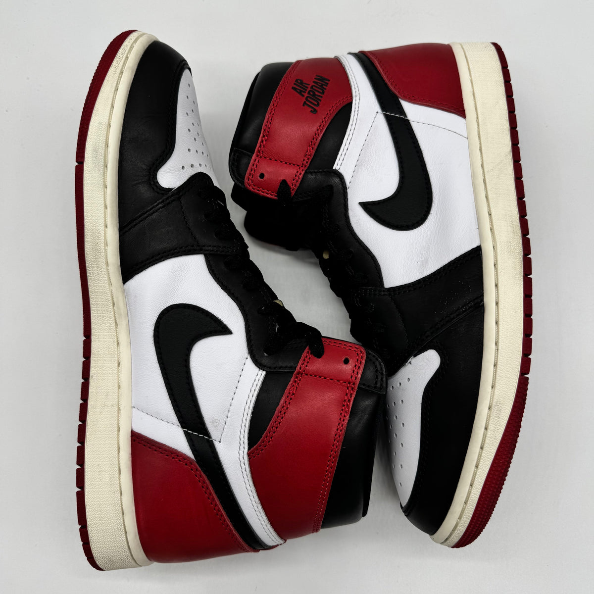 Jordan 1 High OG Black Toe Reimagined