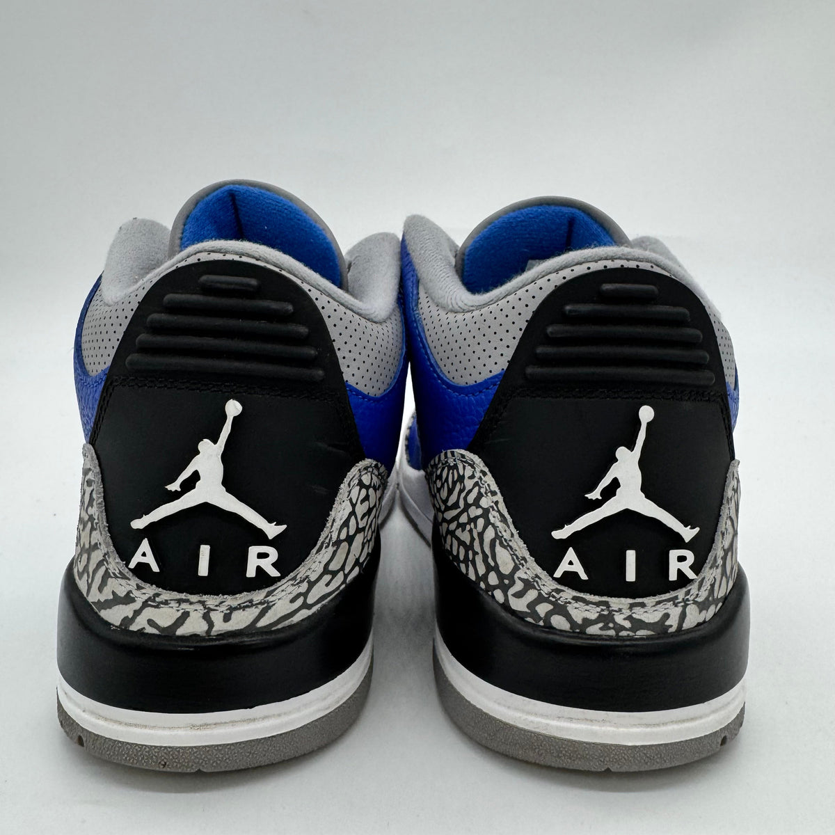 Jordan 3 Varsity Royal Cement