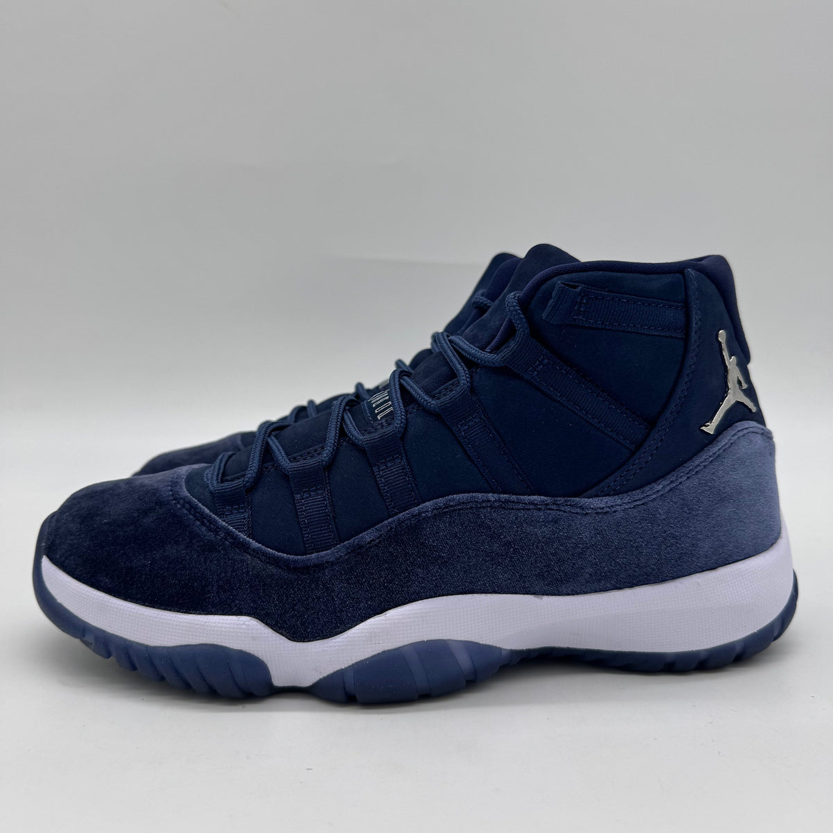 Jordan 11 Midnight Navy (2025) (Women's)