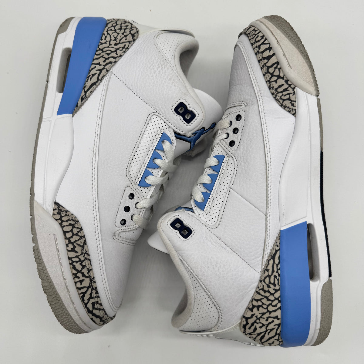 Jordan 3 UNC (2020)