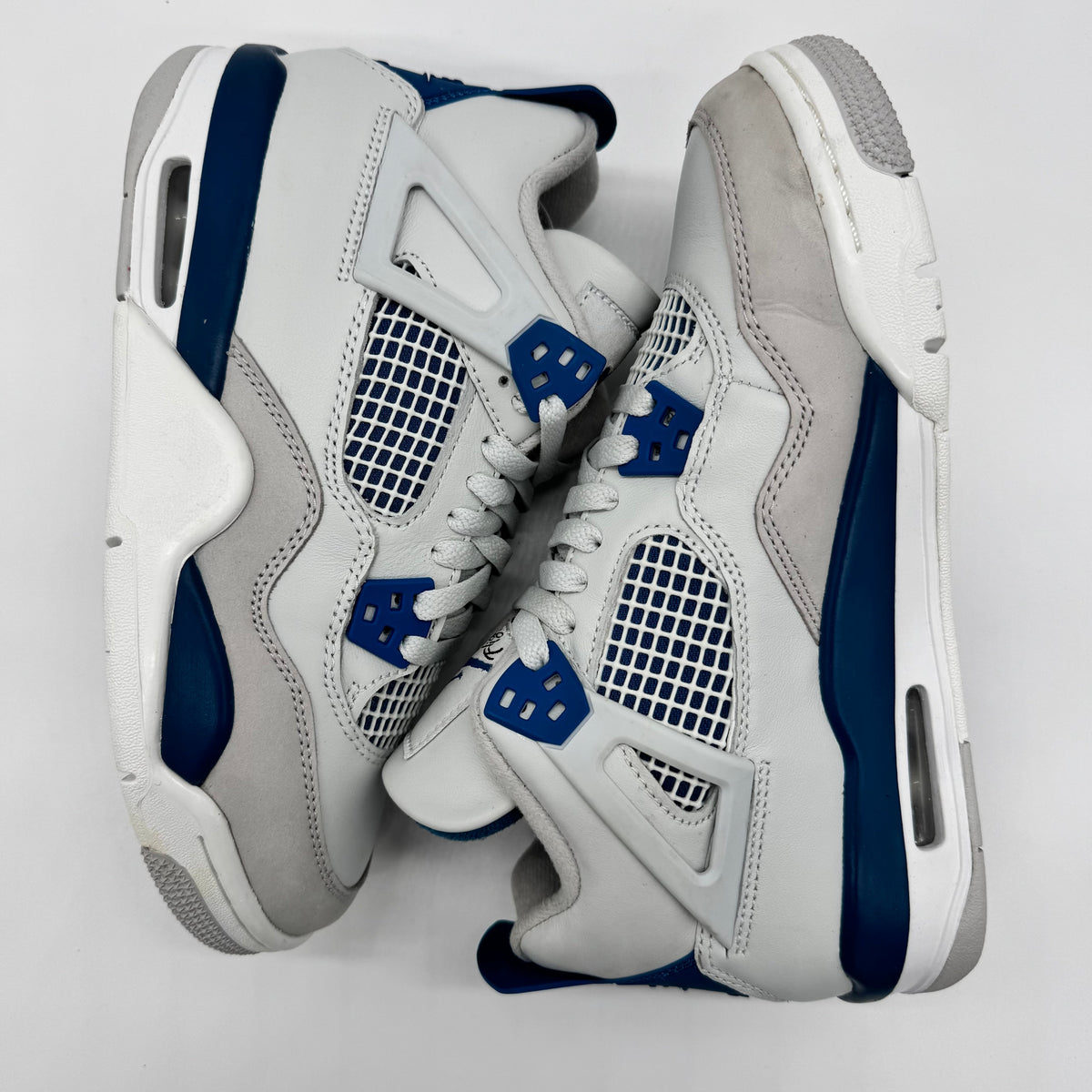 Jordan 4 Military Blue (2024)