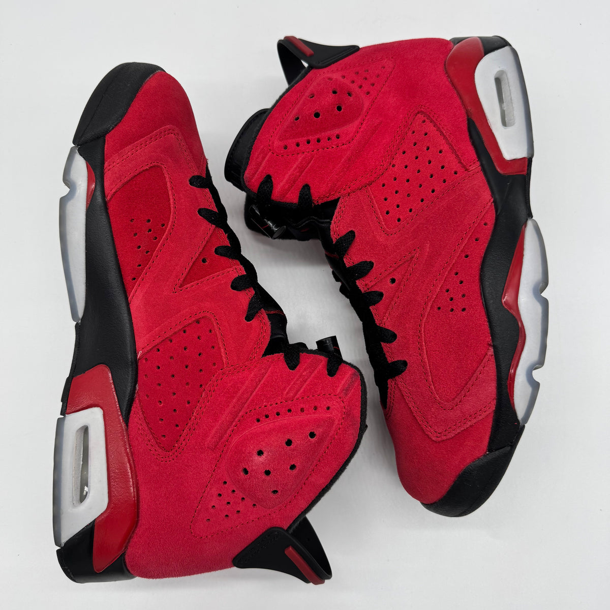 Jordan 6 Toro Bravo