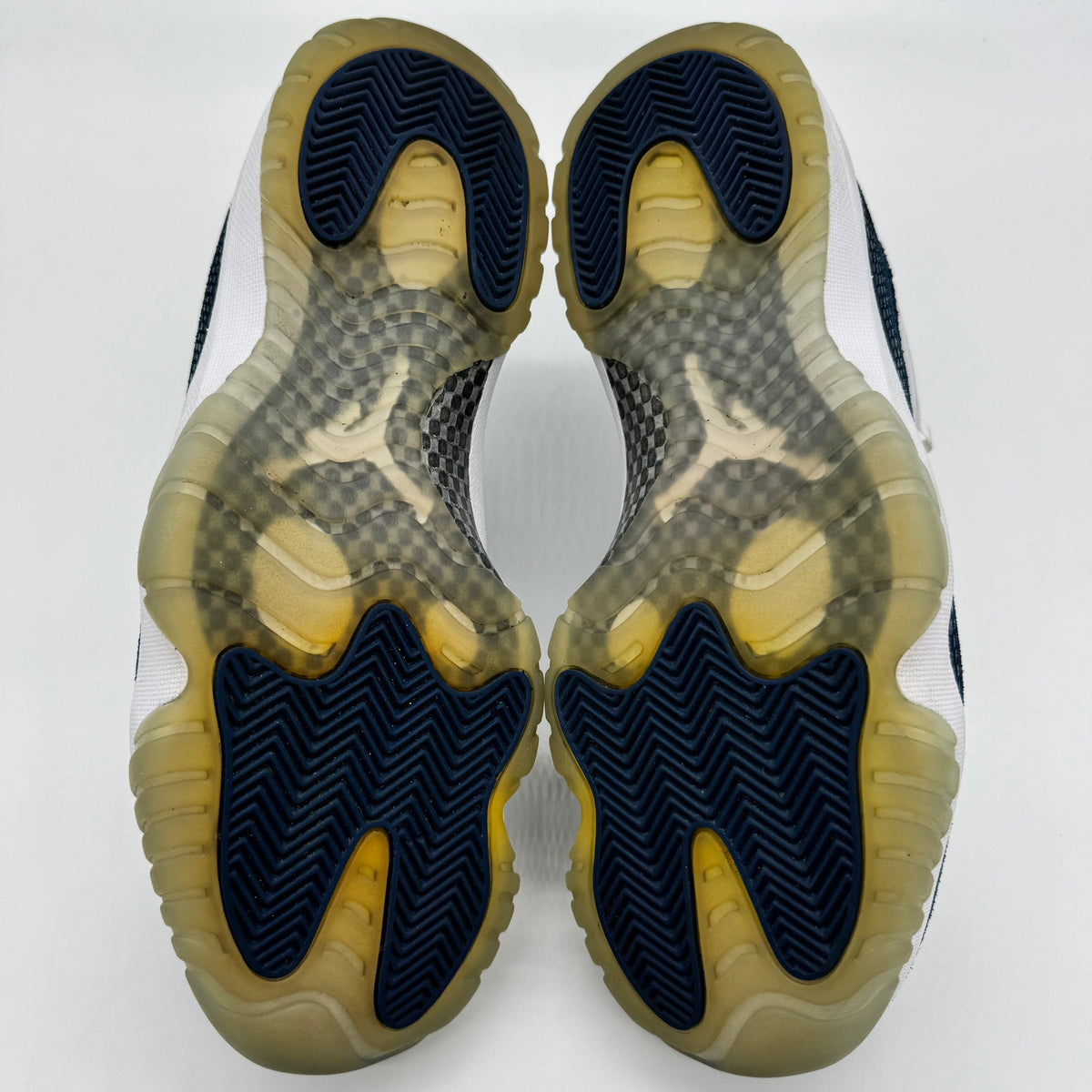 Jordan 11 Low Snake Navy (2019)