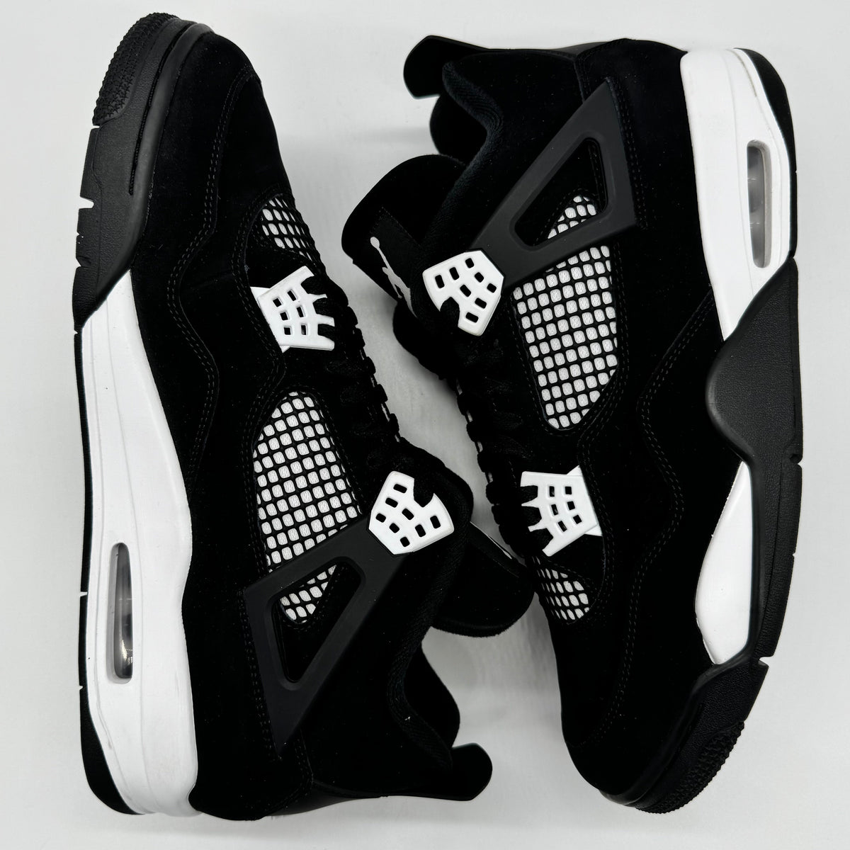 Jordan 4 White Thunder
