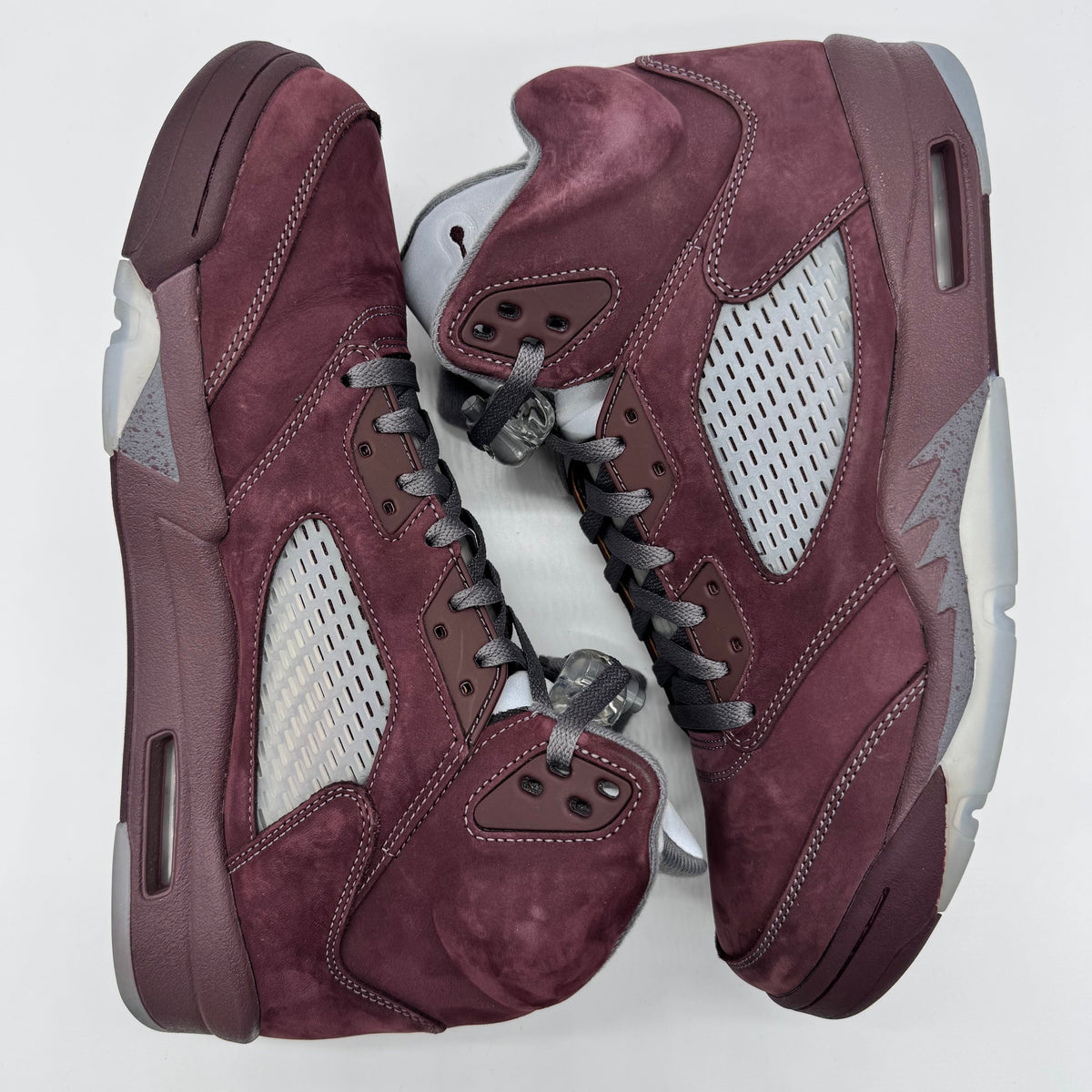 Jordan 5 Burgundy (2023)