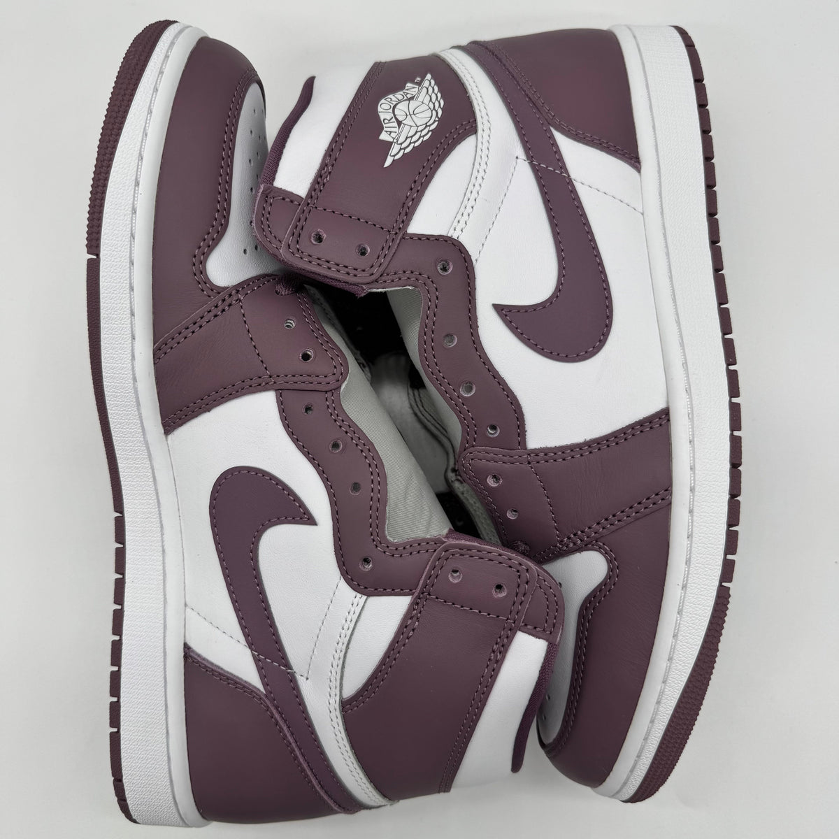 Jordan 1 High OG Mauve