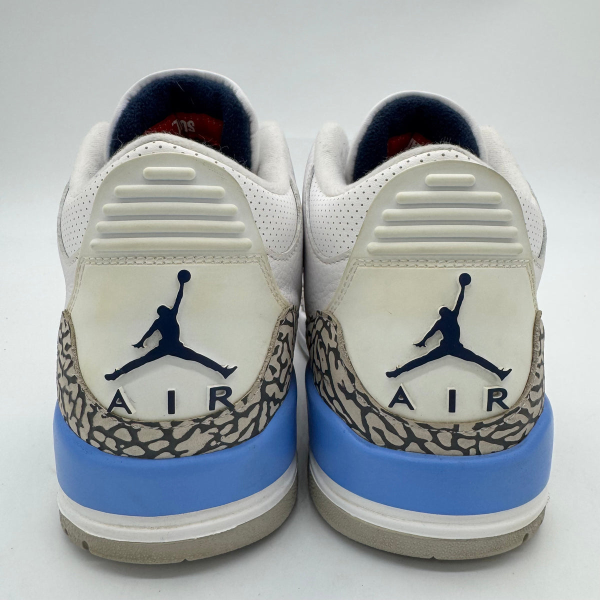 Jordan 3 UNC (2020)