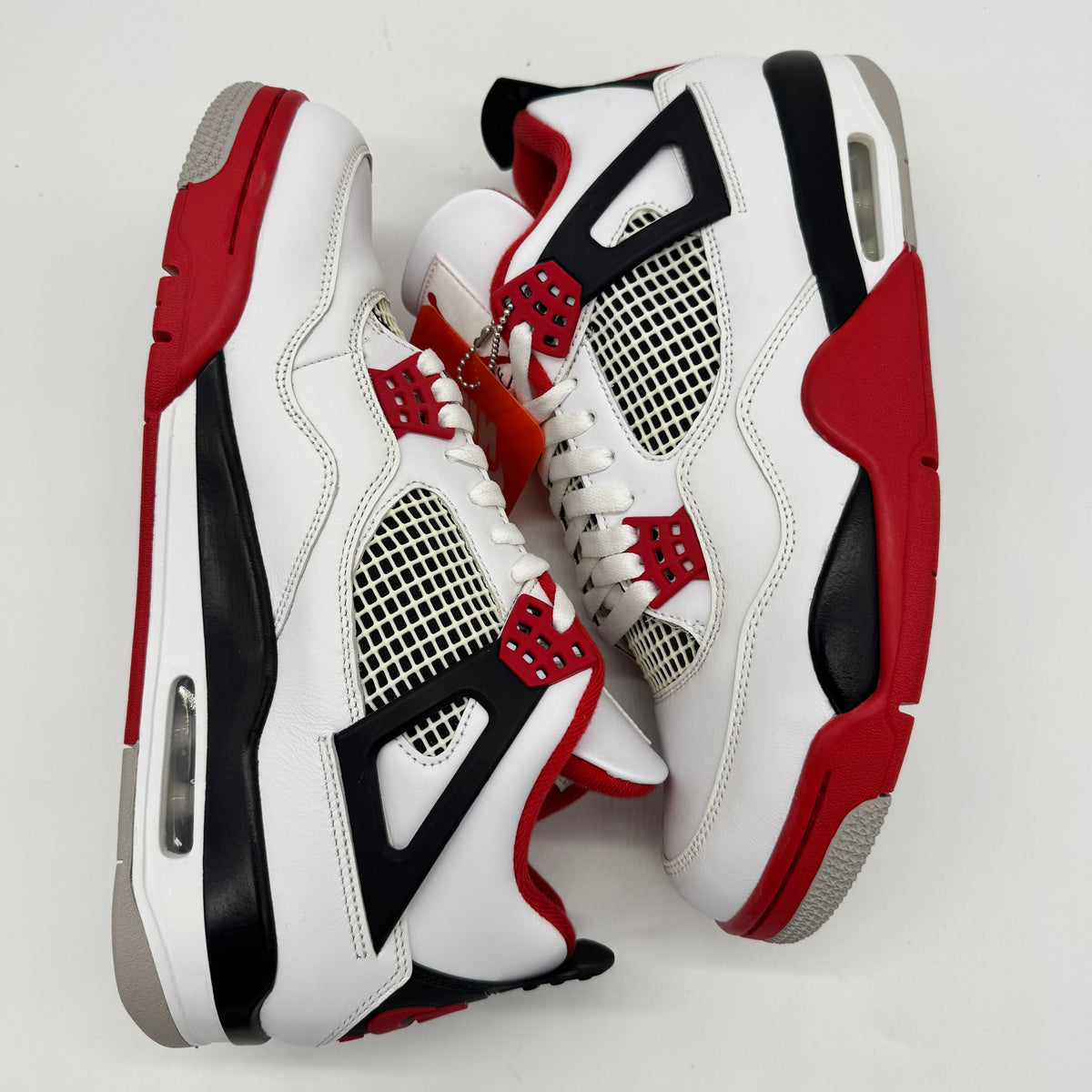 Jordan 4 Fire Red (2020)