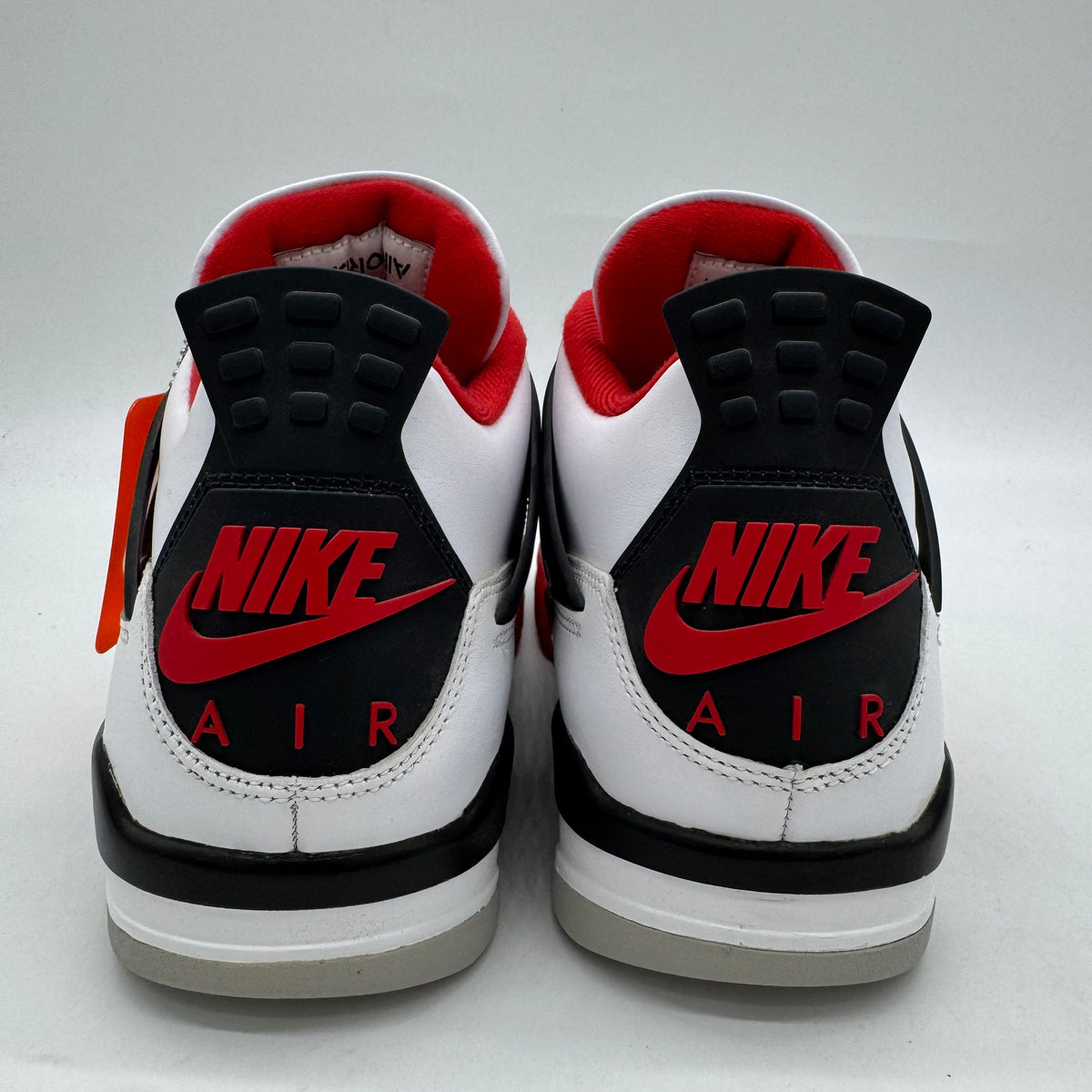 Jordan 4 Fire Red (2020)