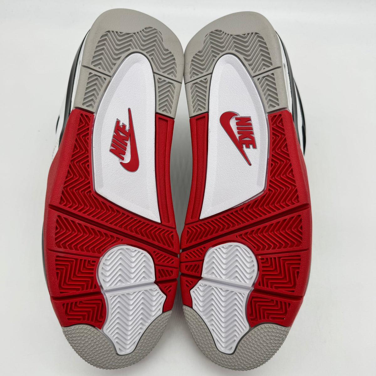 Jordan 4 Fire Red (2020)