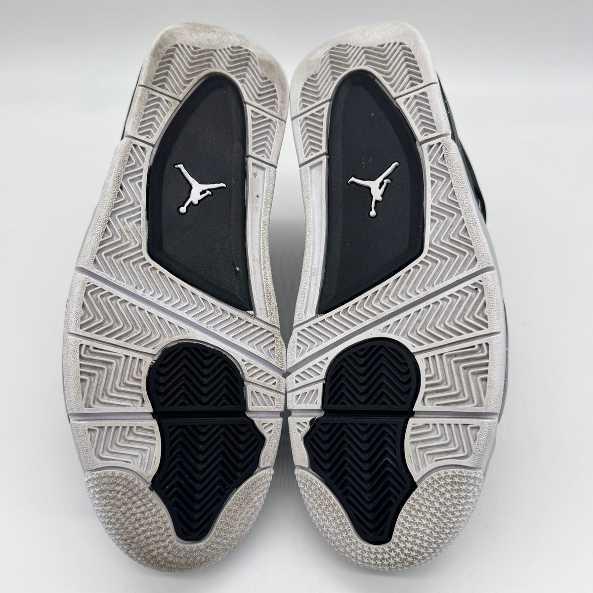 Jordan 4 Fear (2024)