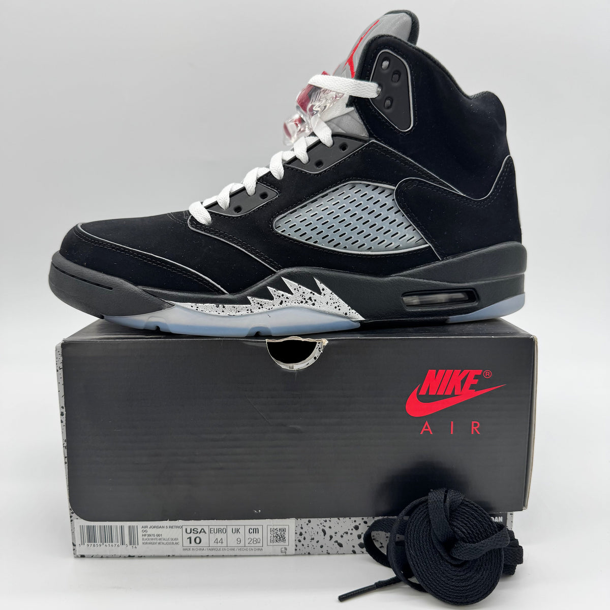 Jordan 5 Black Metallic Reimagined