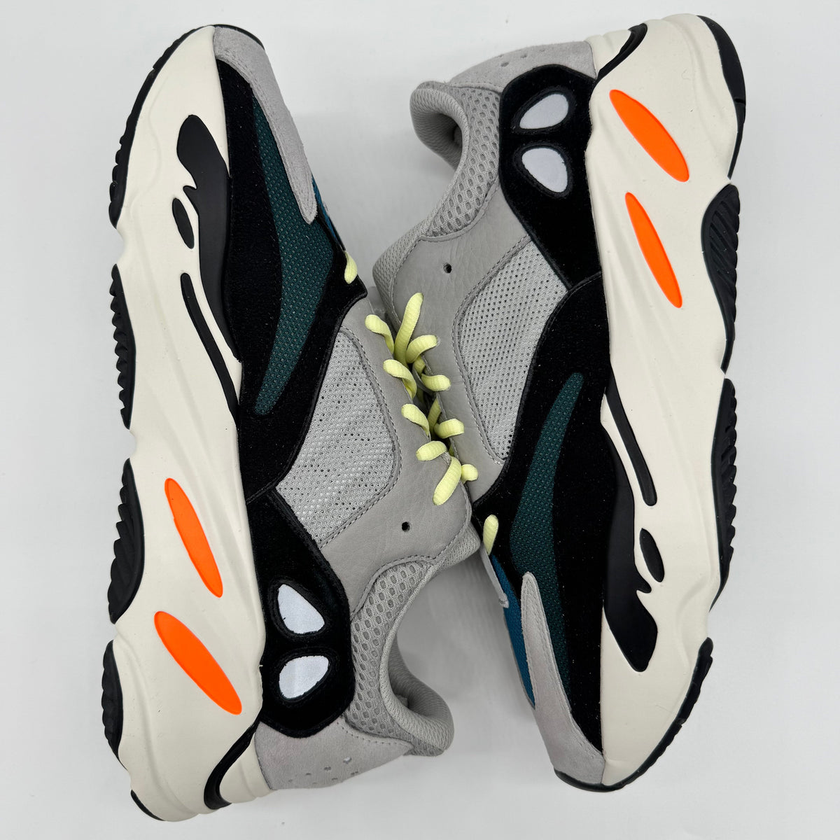 Adidas Yeezy Boost 700 Wave Runner