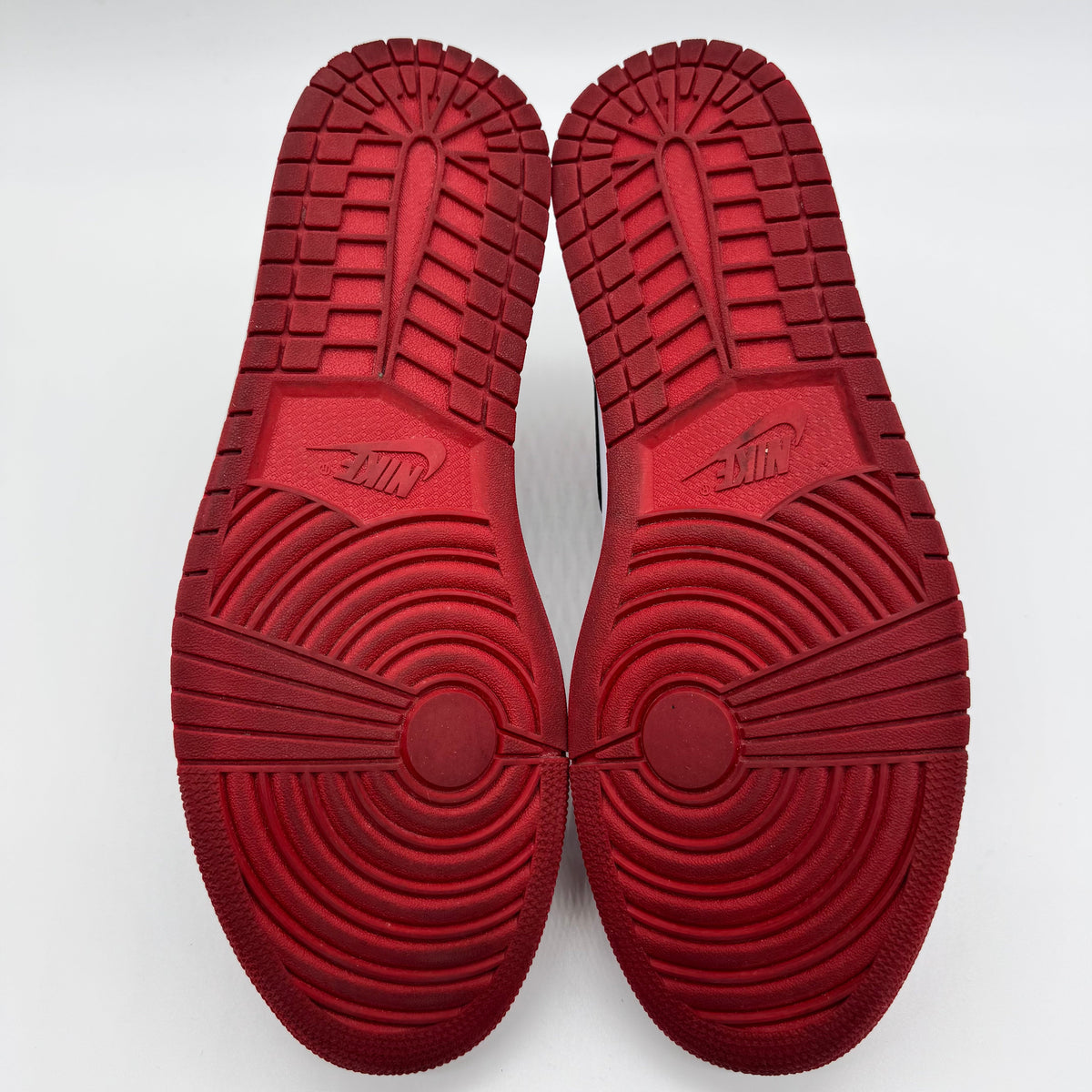 Jordan 1 Mid Chicago (2020)