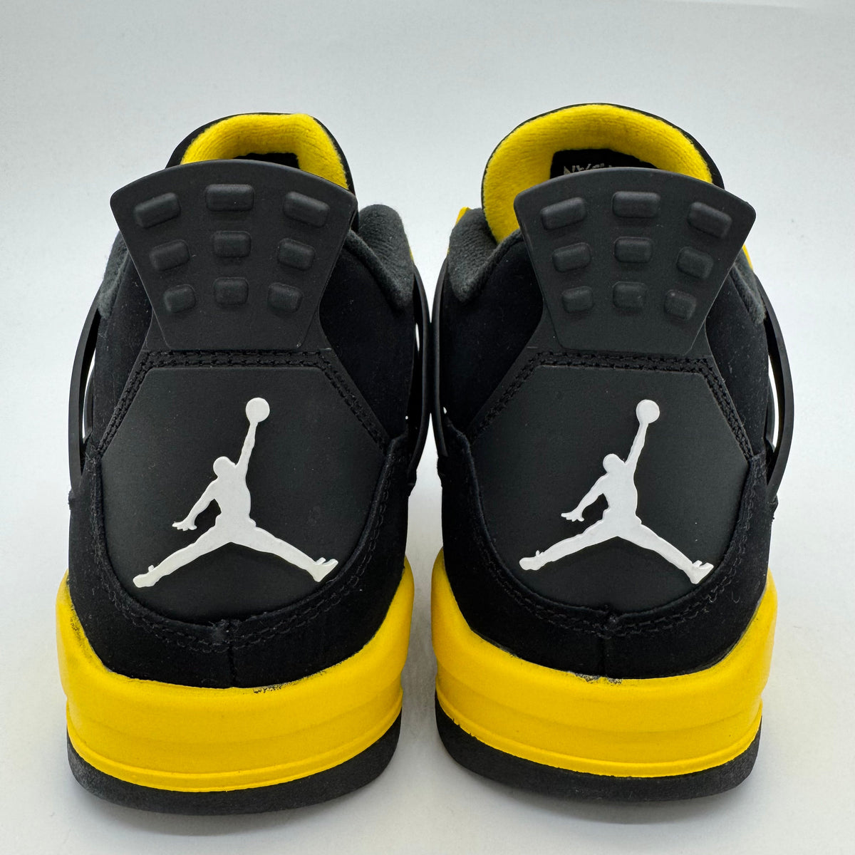 Jordan 4 Thunder (2023) (GS)