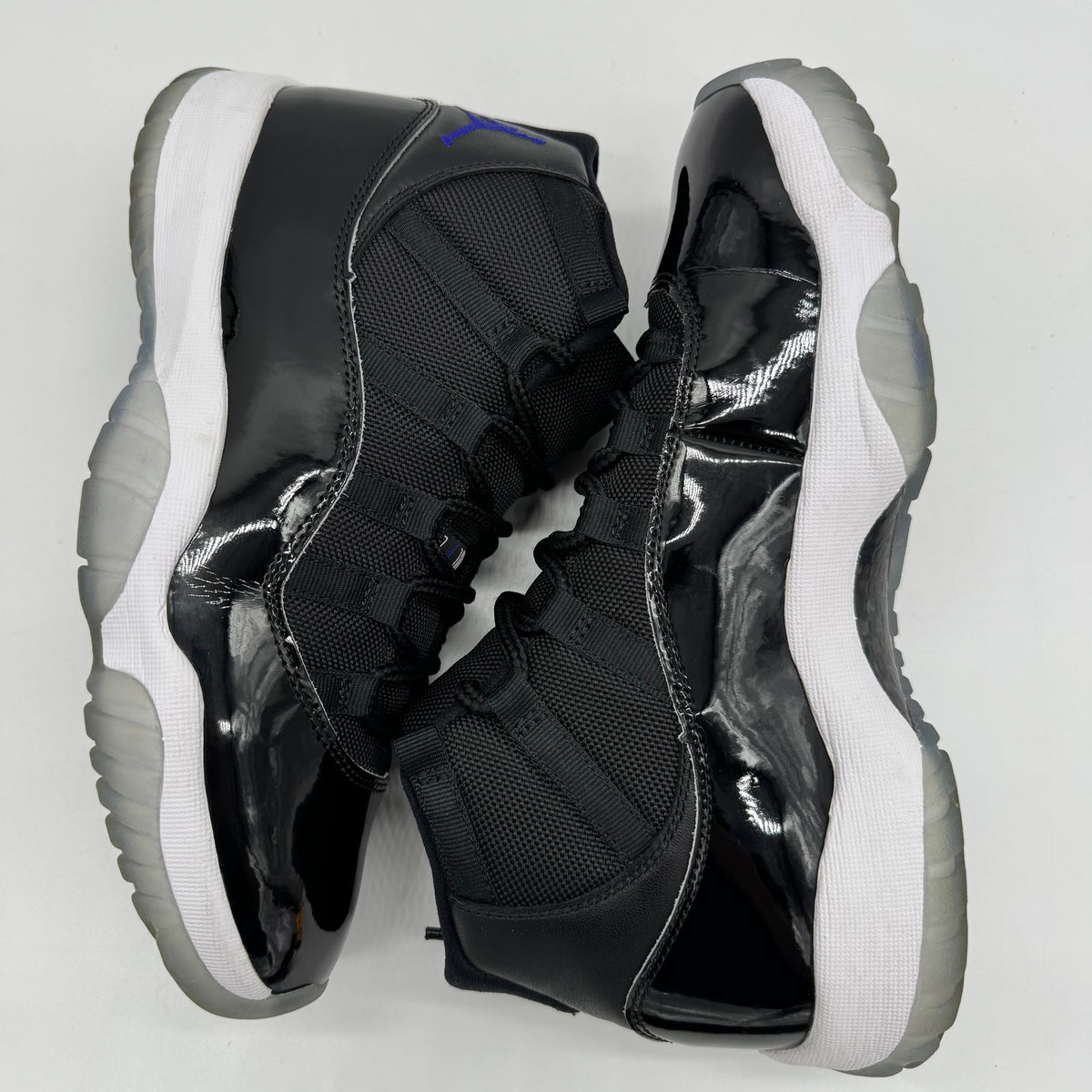 Jordan 11 Space Jam (2016)