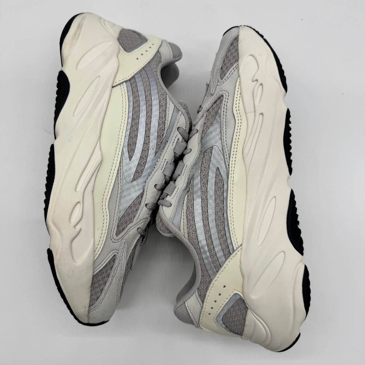 Adidas Yeezy Boost 700 V2 Static