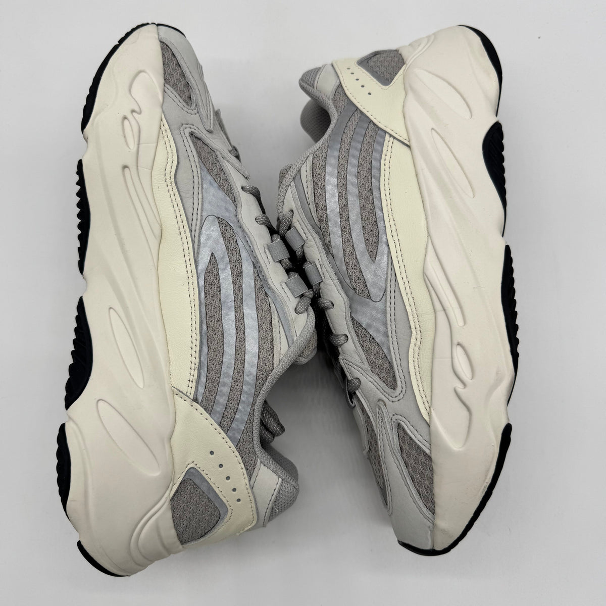 Adidas Yeezy Boost 700 V2 Static